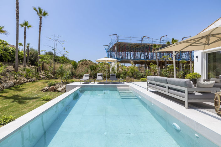 Image No.3-4 Bed Villa for sale