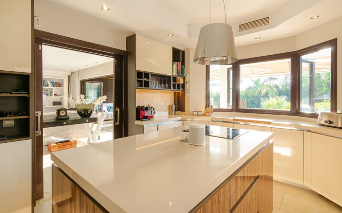 Image No.10-5 Bed Villa for sale