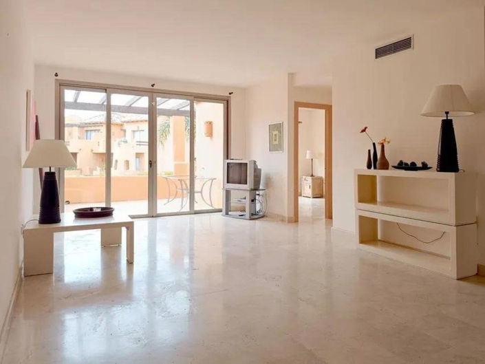 Image No.7-2 Bed Apartment for sale