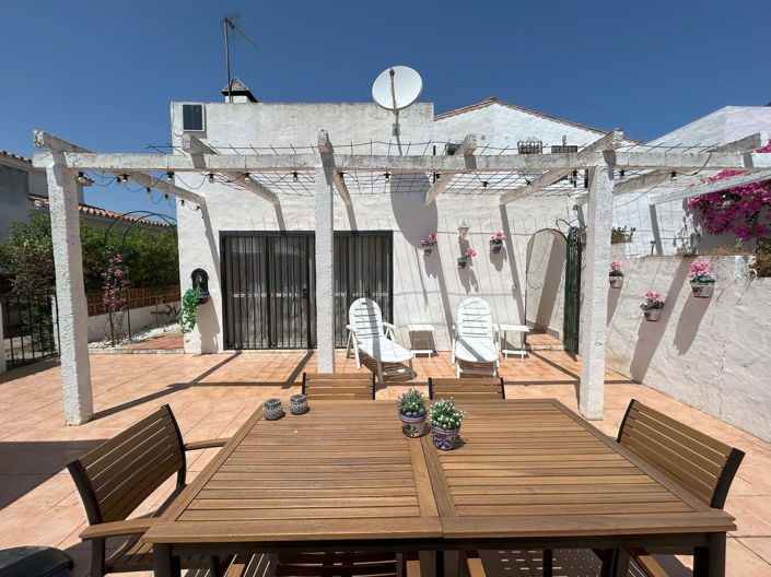 Image No.2-Maison de ville de 3 chambres à vendre à La Duquesa