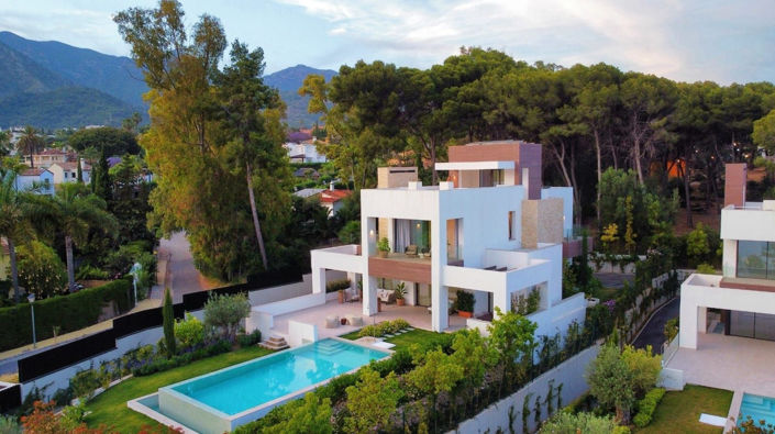 Image No.1-5 Bed Villa for sale