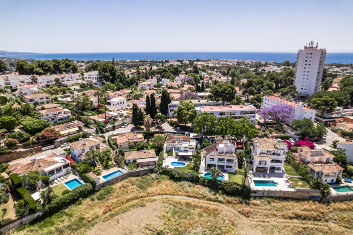 Image No.1-4 Bed Villa for sale