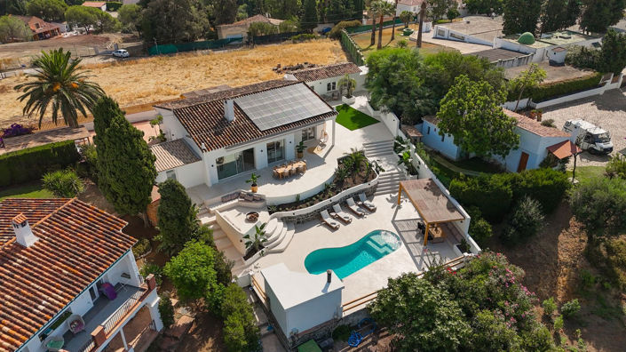 Image No.1-4 Bed Villa for sale