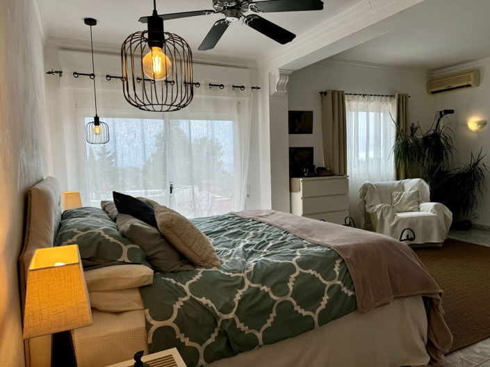 Image No.20-6 Bed Villa for sale