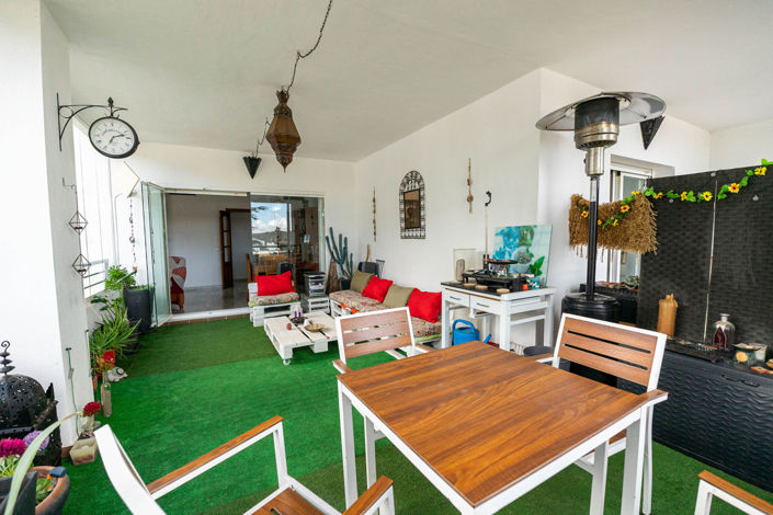 Image No.10-3 Bed Apartment for sale