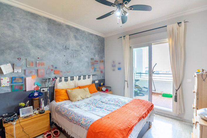 Image No.24-3 Bed Apartment for sale