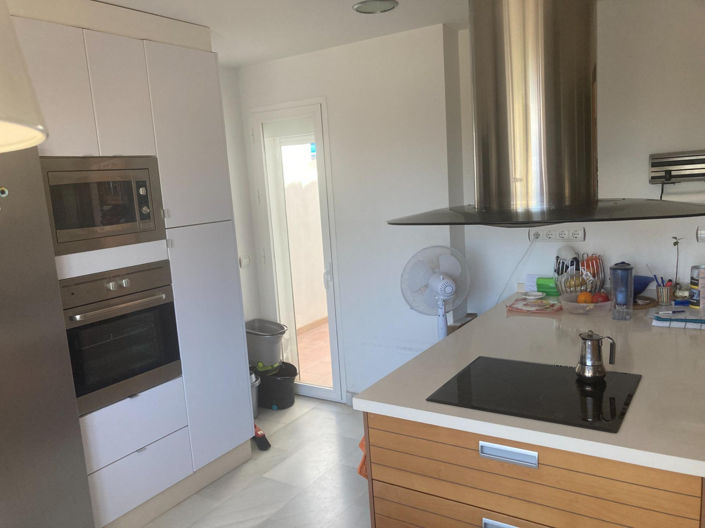 Image No.14-5 Bed Townhouse for sale