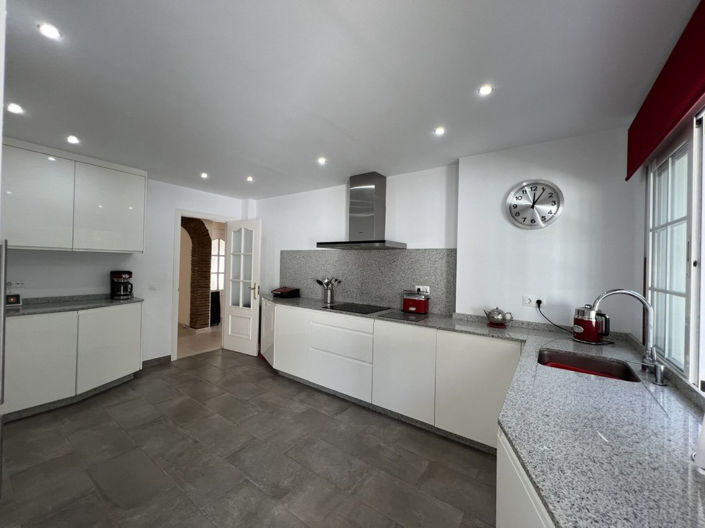 Image No.12-Maison de ville de 5 chambres à vendre à El Paraiso