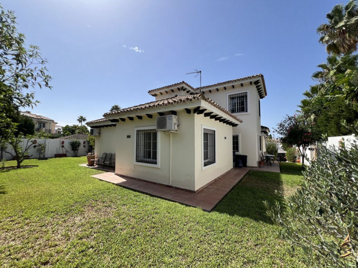 Image No.2-Maison de ville de 5 chambres à vendre à El Paraiso