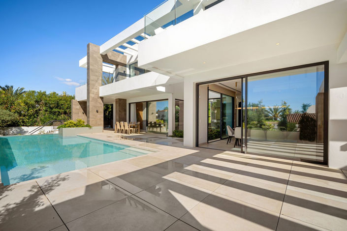 Image No.5-5 Bed Villa for sale