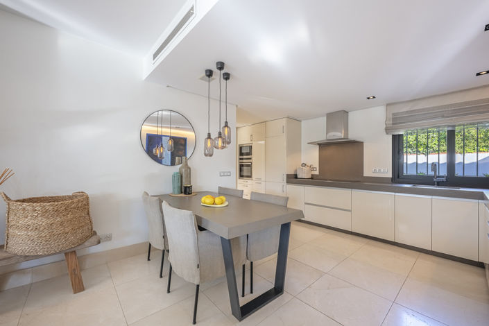 Image No.17-3 Bed Villa for sale