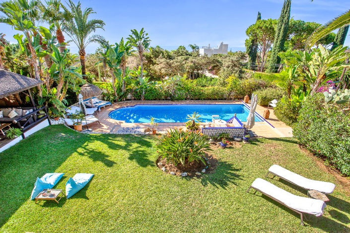 Image No.1-6 Bed Villa for sale