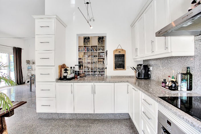 Image No.13-6 Bed Villa for sale