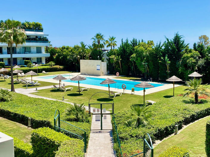 Image No.1-Appartement de 3 chambres à vendre à Estepona
