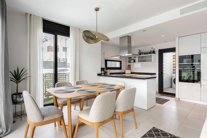 Image No.15-3 Bed Townhouse for sale