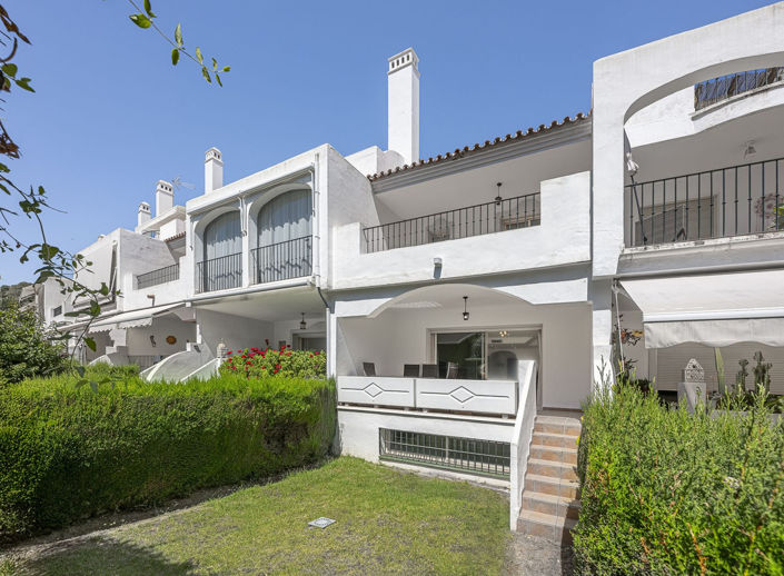 Image No.1-4 Bed Townhouse for sale