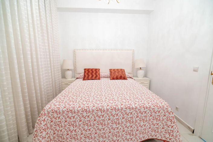 Image No.21-4 Bed Townhouse for sale