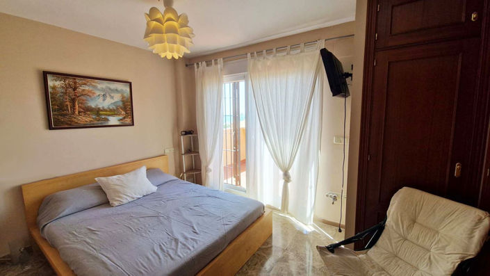 Image No.13-3 Bed Townhouse for sale