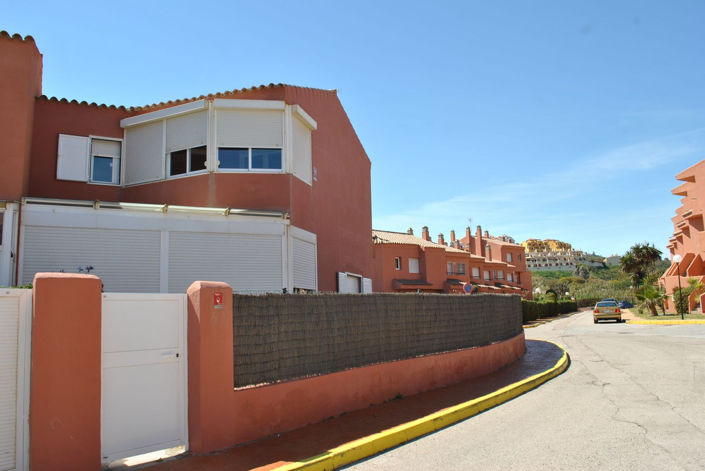 Image No.3-4 Bed Townhouse for sale