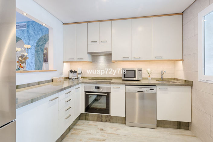 Image No.10-Appartement de 2 chambres à vendre à Estepona