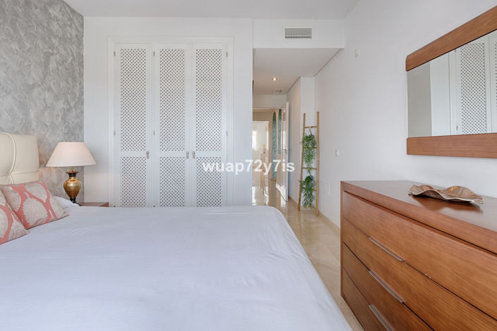 Image No.15-Appartement de 2 chambres à vendre à Estepona