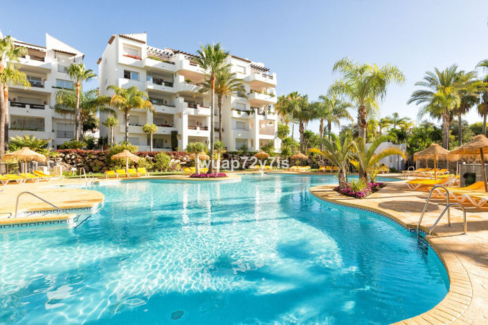 Image No.2-Appartement de 2 chambres à vendre à Estepona