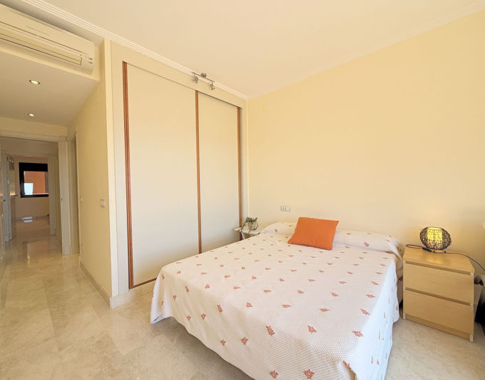 Image No.20-2 Bed Apartment for sale