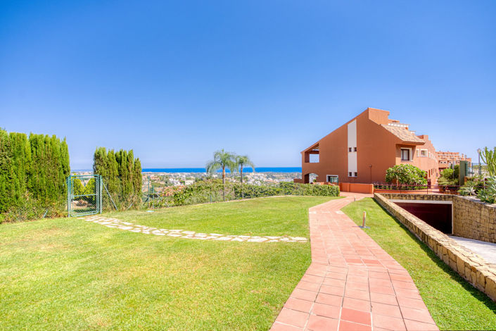 Image No.1-3 Bed Townhouse for sale