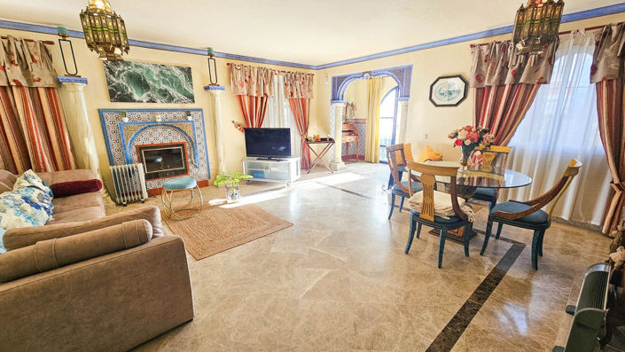 Image No.12-4 Bed Townhouse for sale