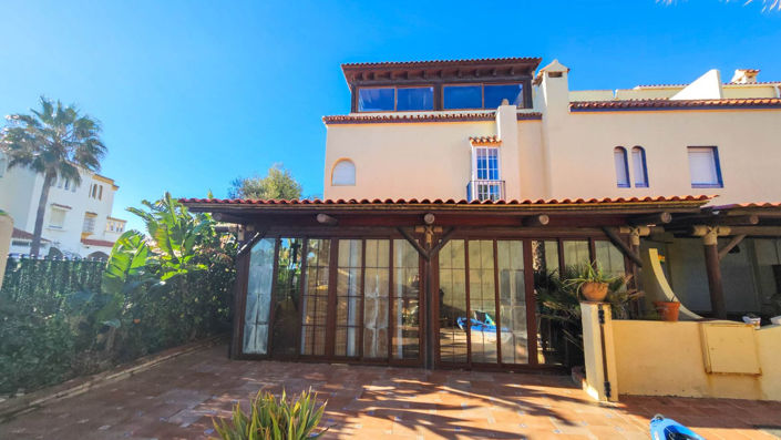 Image No.4-4 Bed Townhouse for sale