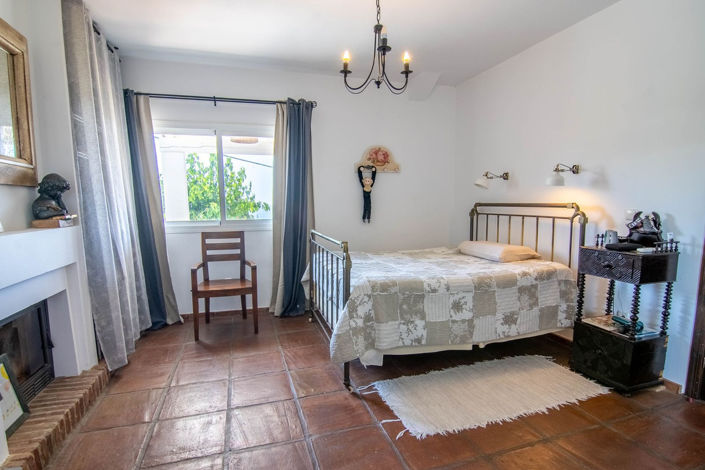 Image No.10-4 Bed Villa for sale