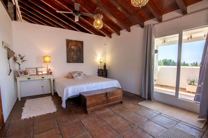 Image No.12-4 Bed Villa for sale