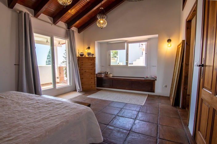 Image No.13-4 Bed Villa for sale