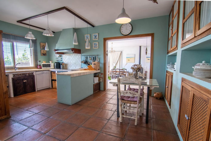 Image No.9-4 Bed Villa for sale