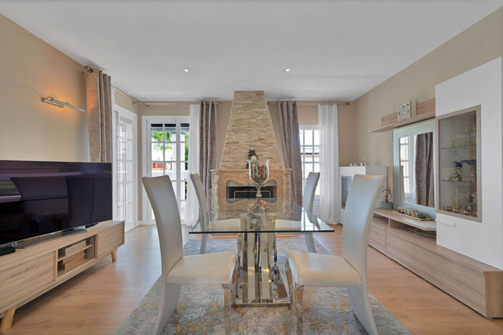 Image No.11-3 Bed Villa for sale