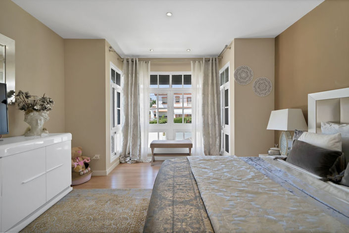 Image No.15-3 Bed Villa for sale