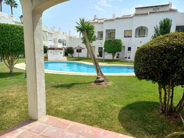 Image No.1-3 Bed Townhouse for sale