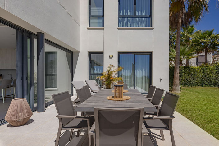 Image No.5-4 Bed Townhouse for sale