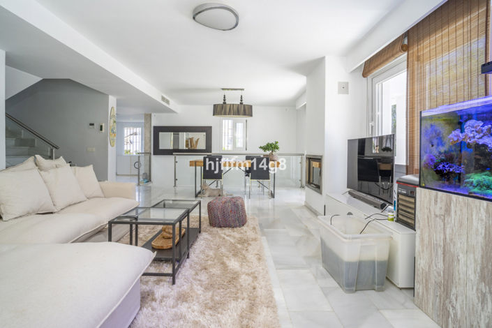 Image No.10-4 Bed Villa for sale