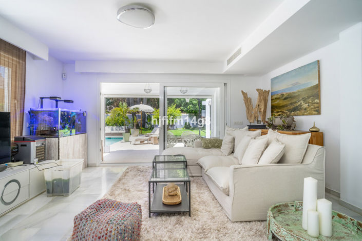 Image No.8-4 Bed Villa for sale