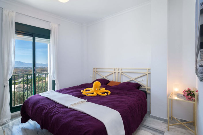 Image No.10-2 Bed Apartment for sale