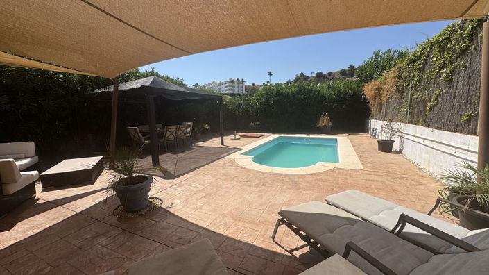 Image No.2-Maison de ville de 4 chambres à vendre à Calahonda