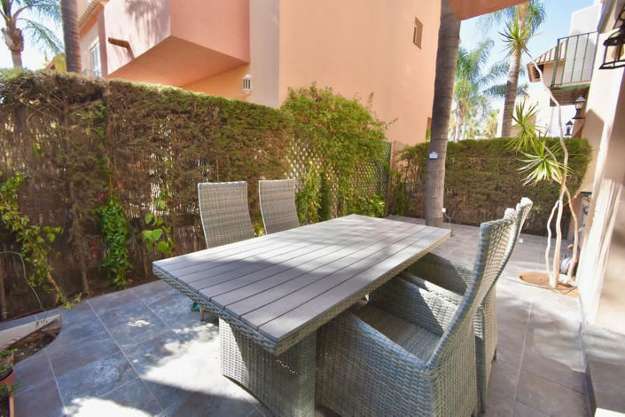 Image No.2-4 Bed Townhouse for sale