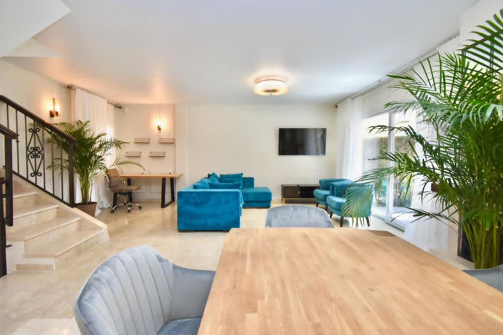 Image No.8-4 Bed Townhouse for sale