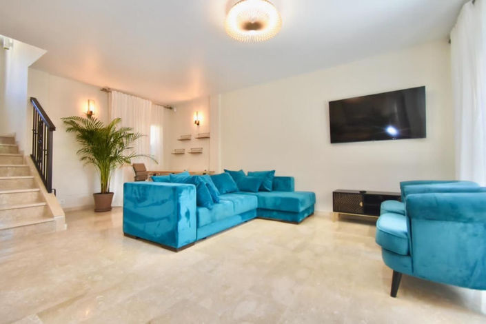 Image No.9-4 Bed Townhouse for sale