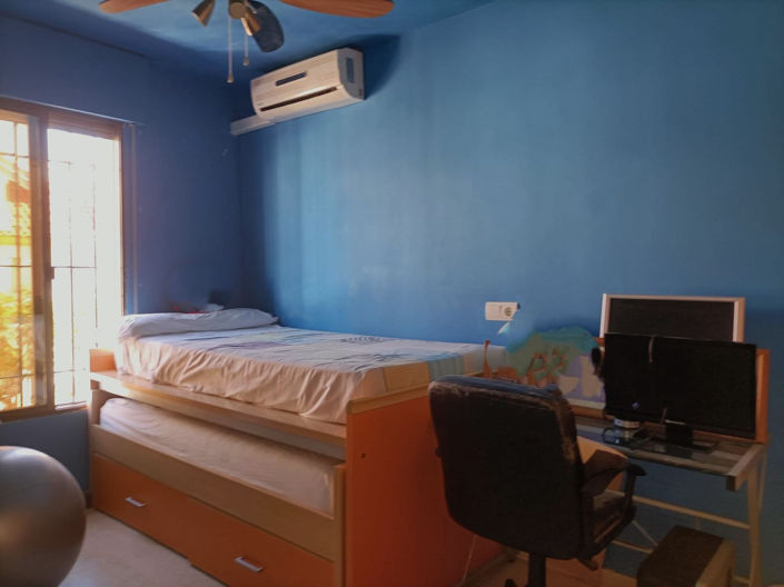 Image No.10-4 Bed Townhouse for sale