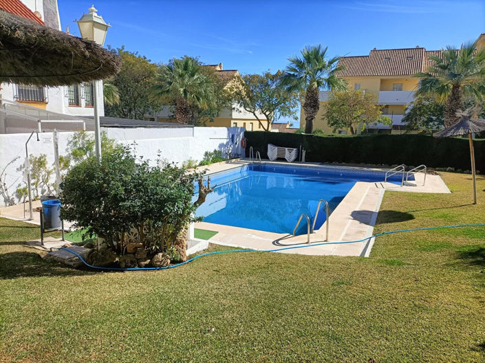 Image No.1-4 Bed Townhouse for sale