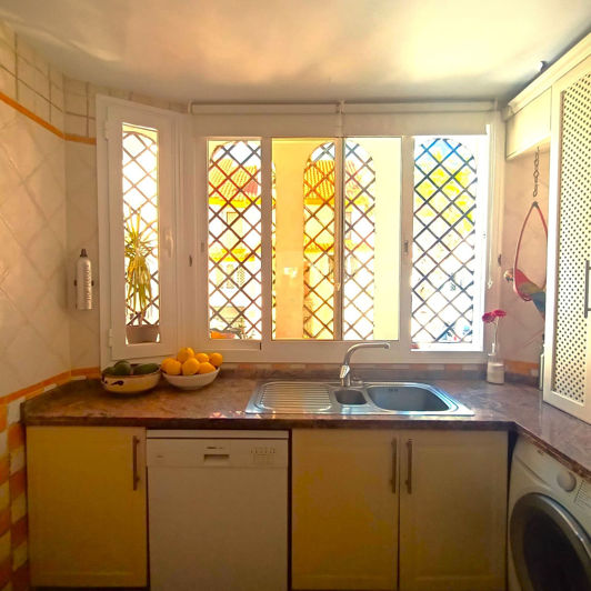 Image No.7-4 Bed Townhouse for sale