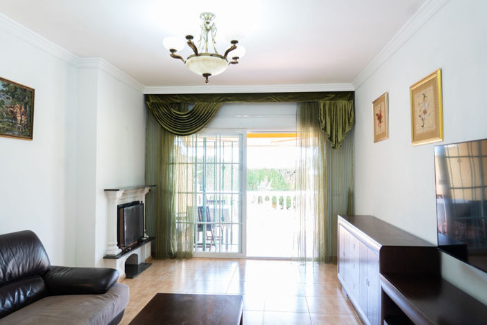 Image No.6-3 Bed Townhouse for sale