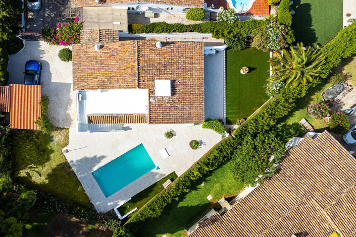 Image No.1-4 Bed Villa for sale